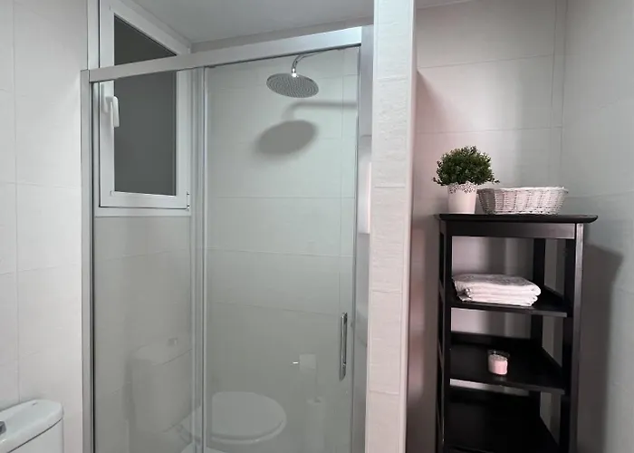 Sherry-house & Parking *